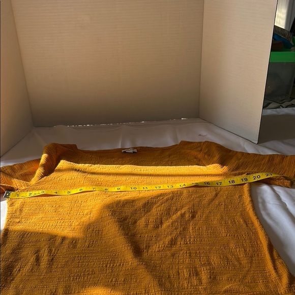 Textured Mustard Yellow Top - Picture 2 of 6